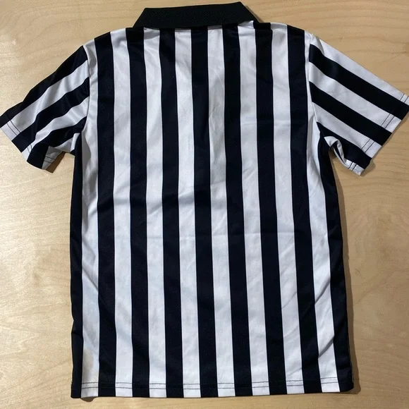 Black and White Striped Kid’s Shirt Large (NI) - Picture 6 of 6